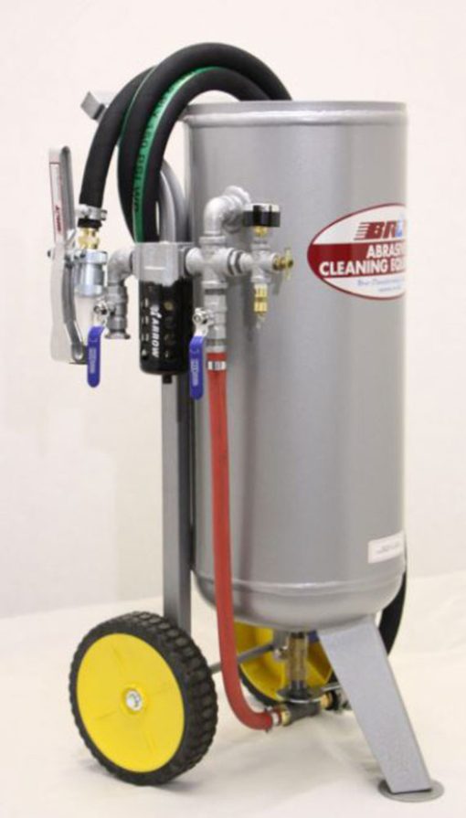 100 LB Pressure Fed Abrasive Sand Blaster - Image 5