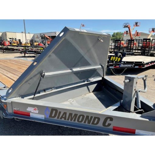Diamond C HDT 16' Hydraulic Tilt Equipment Trailer 2019 Used - Image 9