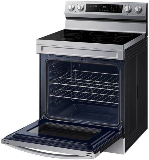 Samsung 6.3 Cu. Ft. Stainless Steel Smart Freestanding Electric Range With Rapid Boil & Self Clean - Image 4