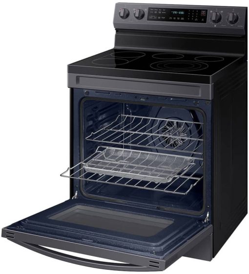 Samsung 6.3 Cu. Ft. Fingerprint Resistant Black Stainless Steel Smart Freestanding Electric Range With No-Preheat Air Fry, Convection+ & Griddle - Image 4