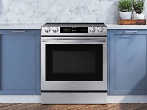 Samsung ADA 6.3 Cu. Ft. Fingerprint Resistant Stainless Steel Slide-In Electric Range - Image 9