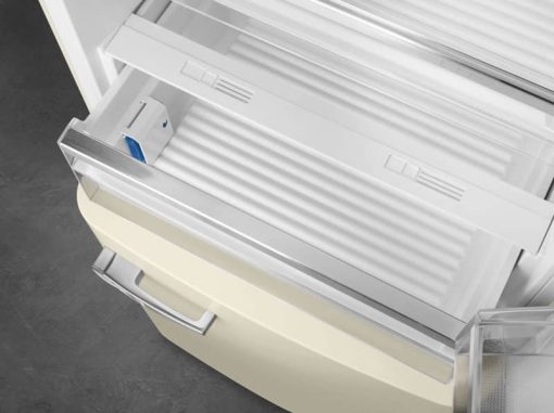 Smeg 50's Retro Style Aesthetic 18 Cu. Ft. Cream Right-Hinge Bottom Freezer Refrigerator With Manual Ice Maker - Image 9