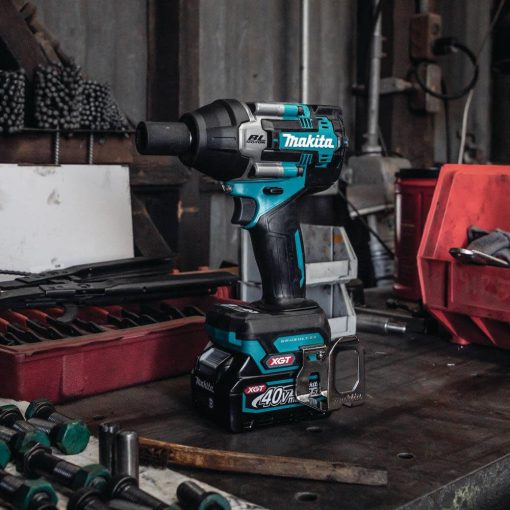 Makita 40V max XGT Square Drive Impact Wrench Kit 1/2" Brushless Cordless 4 Speed Mid Torque with Friction Ring Anvil - Image 5