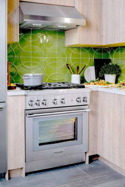Thermador Pro Harmony 30" Stainless Steel Dual Fuel Range - Image 3