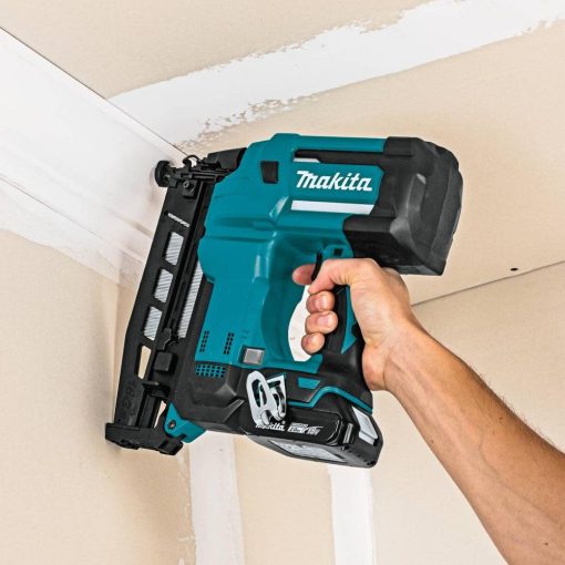 18V LXT® Lithium-Ion Cordless 2-1/2" Straight Finish Nailer Kit, 16 Ga. (2.0Ah) - Image 3