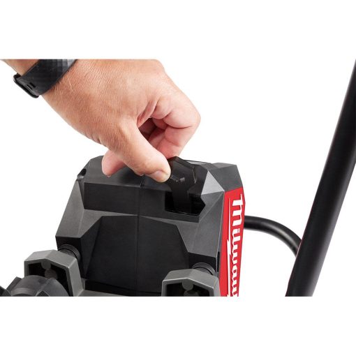 Milwaukee MX FUEL™ Vibratory Screed Kit - Image 7