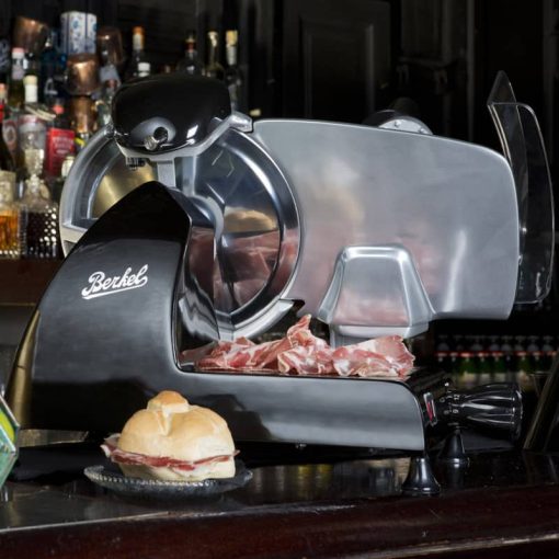 Berkel Red Line 220 Black Electric Food Slicer - Image 2