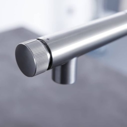 GROHE Essence SuperSteel Infinity Smartcontrol Pull-Out Kitchen Faucet - Image 4