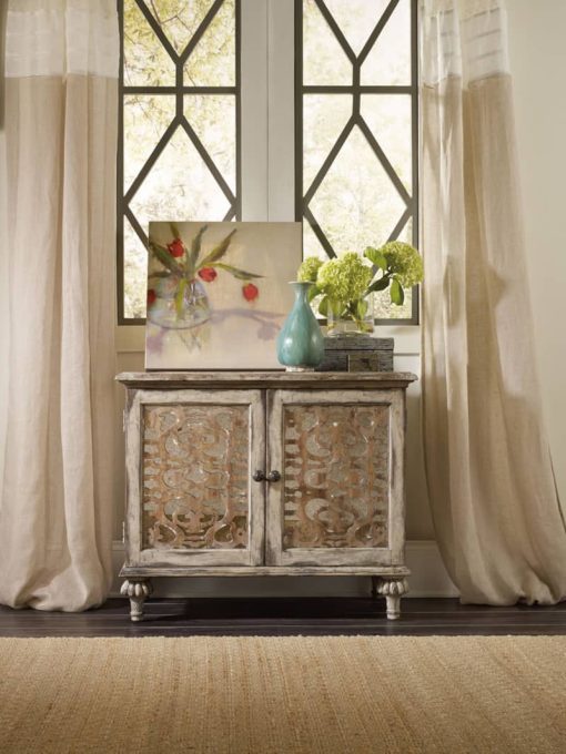 Hooker Furniture Caramel Froth And Paris Vintage Chatelet Nightstand - Image 3