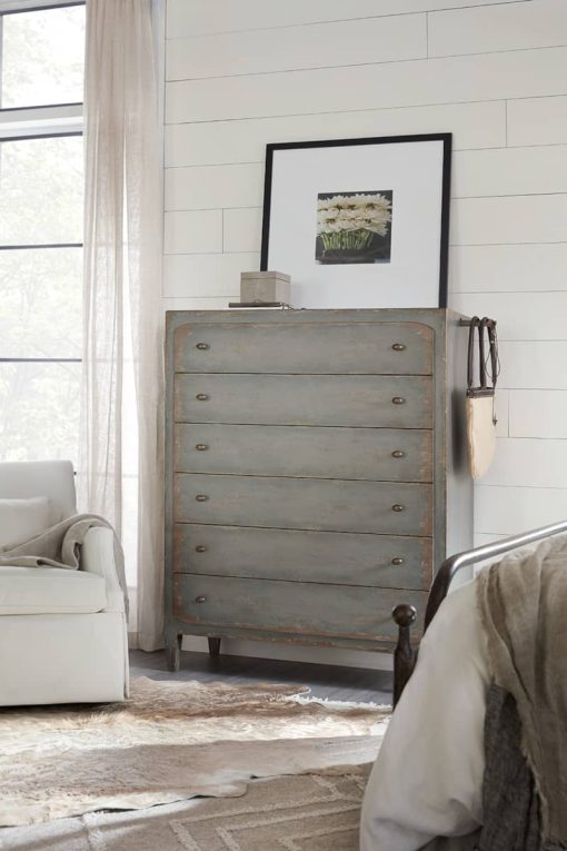 Hooker Furniture Bedroom Ciao Bella Six-Drawer Chest - Image 3