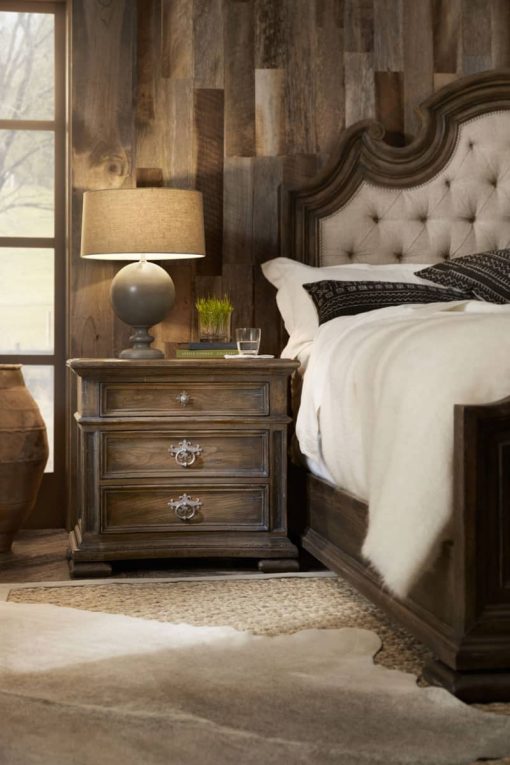 Hooker Furniture Hill Country Elmendorf Three Drawer Nightstand - Image 3