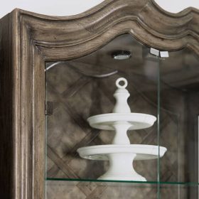 Hooker Furniture Dining Room Woodlands Display Cabinet - Image 7