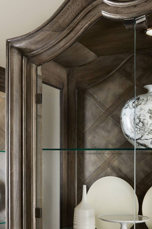 Hooker Furniture Dining Room Woodlands Display Cabinet - Image 10