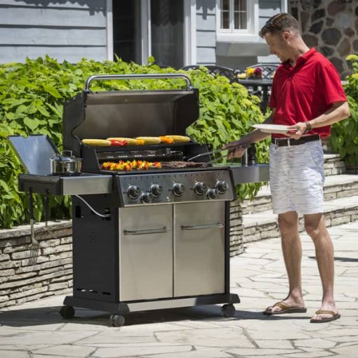 Broil King Baron S 590 Pro Infrared Stainless Steel Liquid Propane Gas Grill - Image 4