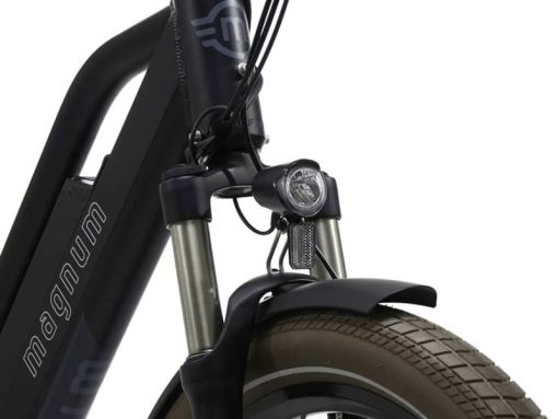 Magnum Metro S Black/Silver 500W Electric Bike - Image 3