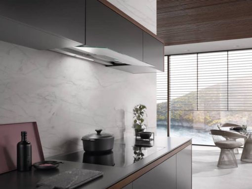 Miele DAS 4940 36" Stainless Steel With Transparent Glass Built-In Ventilation Hood - Image 4
