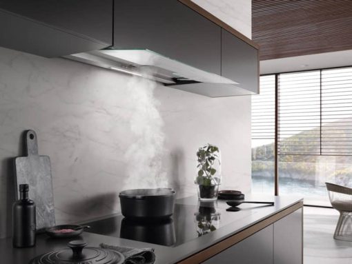 Miele DAS 4940 36" Stainless Steel With Transparent Glass Built-In Ventilation Hood - Image 5