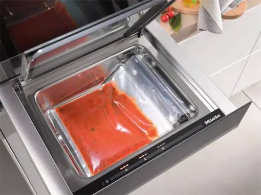 Miele EVS 7670 30" Obsidian Black Handleless Vacuum Sealing Drawer - Image 6