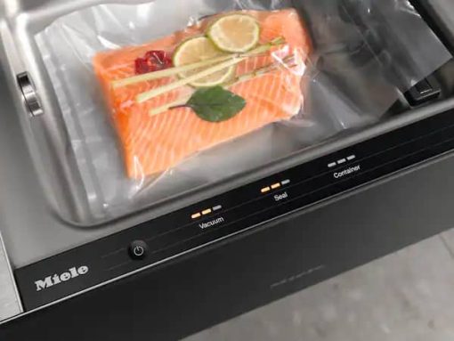 Miele EVS 7670 30" Obsidian Black Handleless Vacuum Sealing Drawer - Image 10