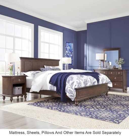 Homestyles Southport Distressed Oak King Bed, Nightstand And Dresser With Mirror