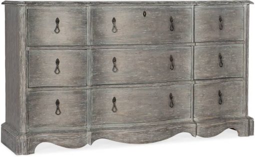 Hooker Furniture Bedroom Beaumont Nine-Drawer Dresser