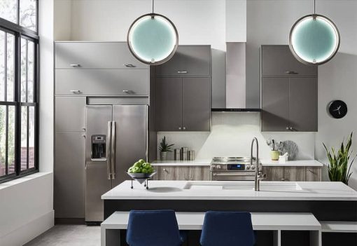 Broan BWT2 Series 30" Stainless Steel With Black Glass T-Style Chimney Range Hood - Image 5