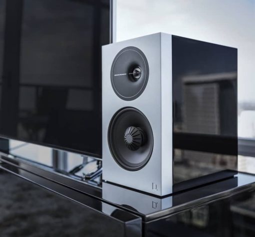 Definitive Technology DEMAND D11 Piano Black Bookshelf Speaker (Pair) - Image 7