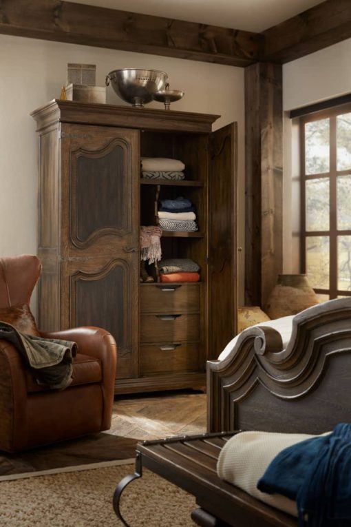 Hooker Furniture Bedroom Lakehills Wardrobe - Image 7