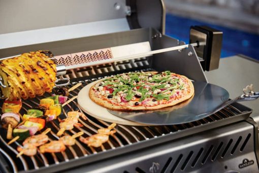 Napoleon Rogue SE 425 RSIB Stainless Steel Liquid Propane Freestanding Grill - Image 22