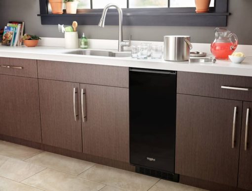 Whirlpool 15" Black Icemaker With Clear Ice Technology - Image 5