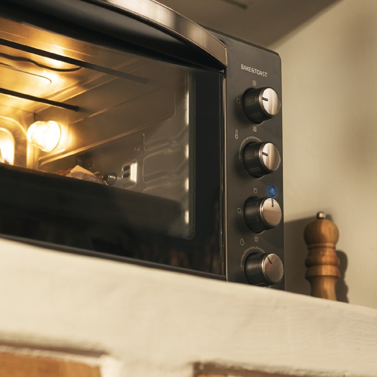 Bake&Toast 4500 Black Gyro - Image 3