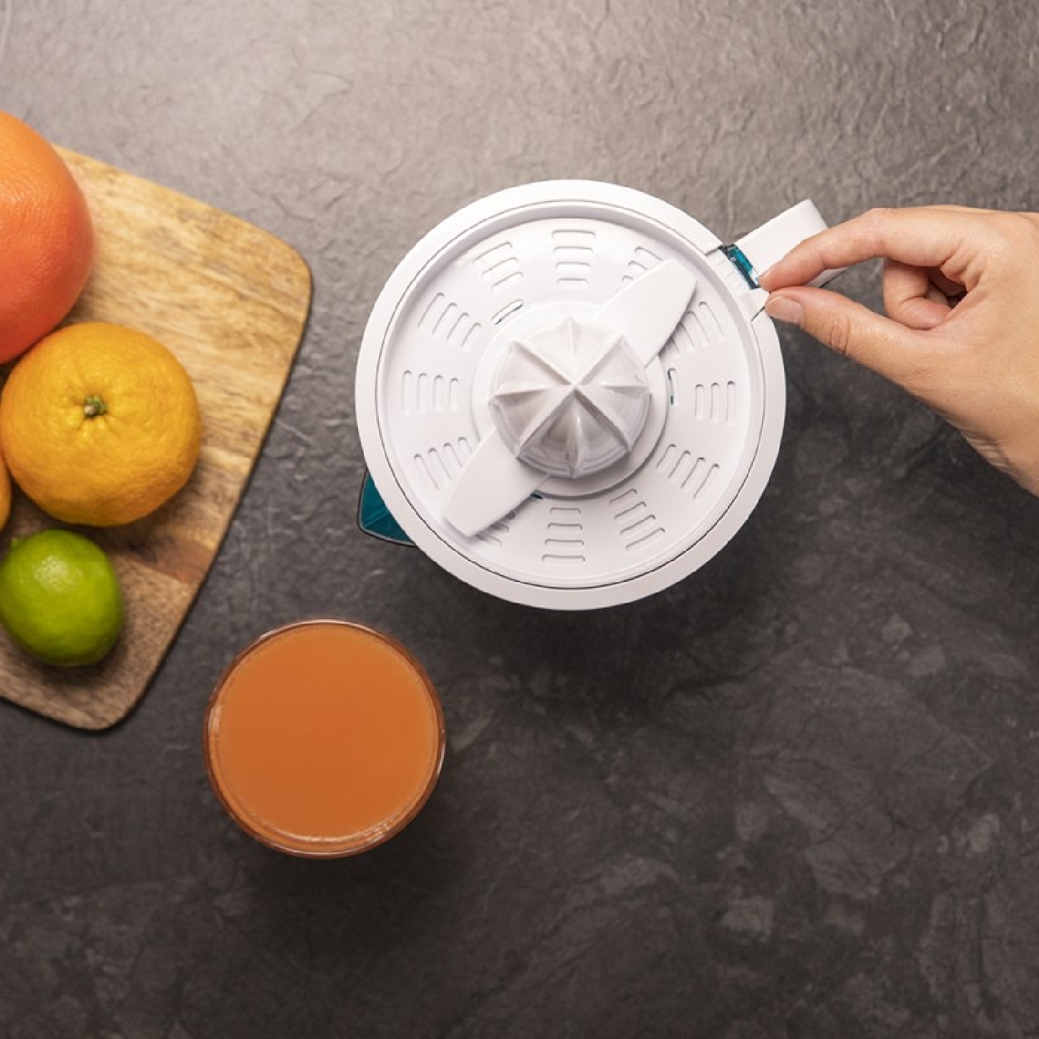 EssentialVita Adjust White - Image 3