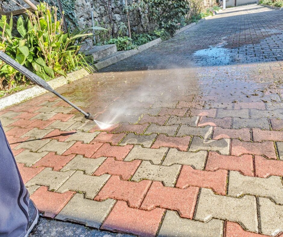 High-Quality Deck Pressure Washing in Southern Sydney