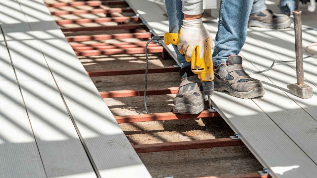 deck roof builders