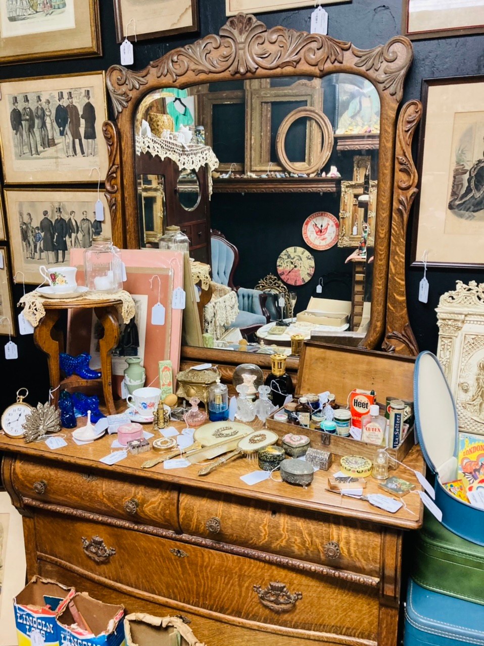 Buy And Sell Antiques Near Me Eureka Springs AR