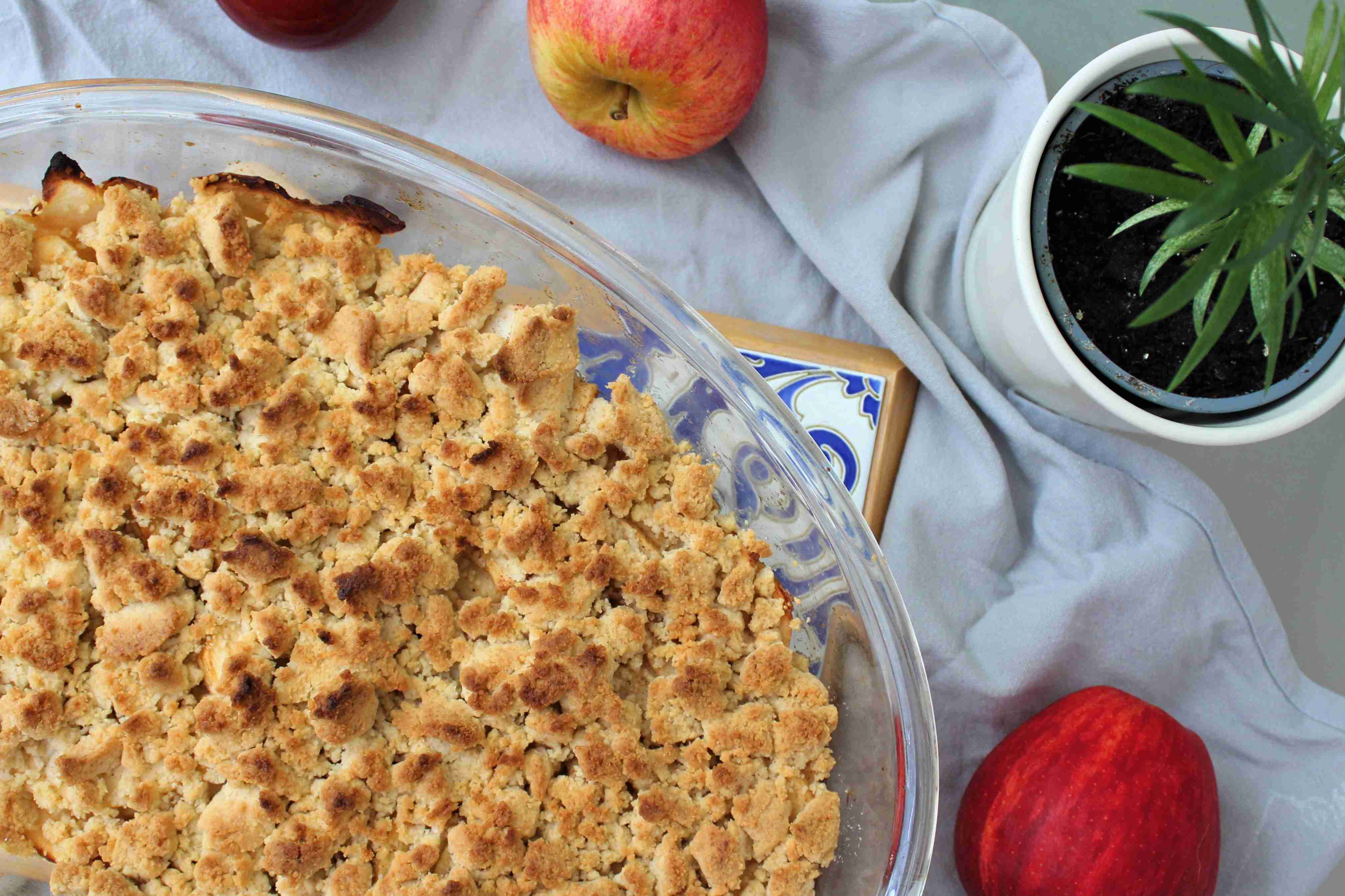 old school apple crumble