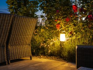 Is outdoor lighting customizable for Austin properties?