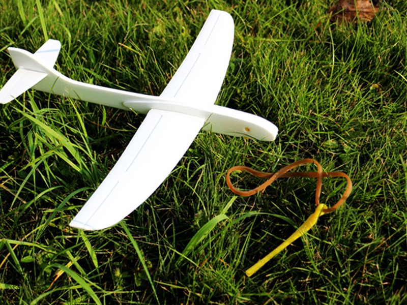 Are RC planes better than drones?