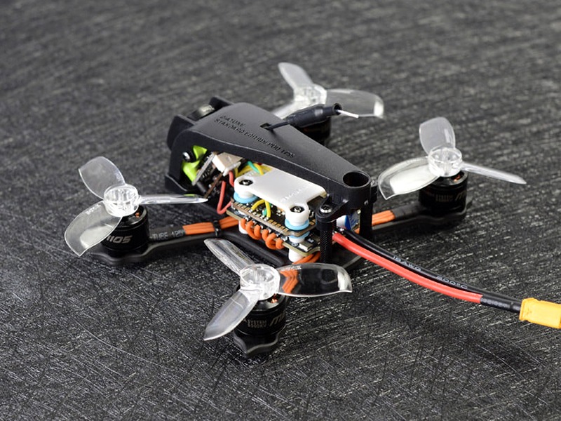 How do you make a simple quadcopter?