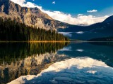 Why invest in Canadian tourism?