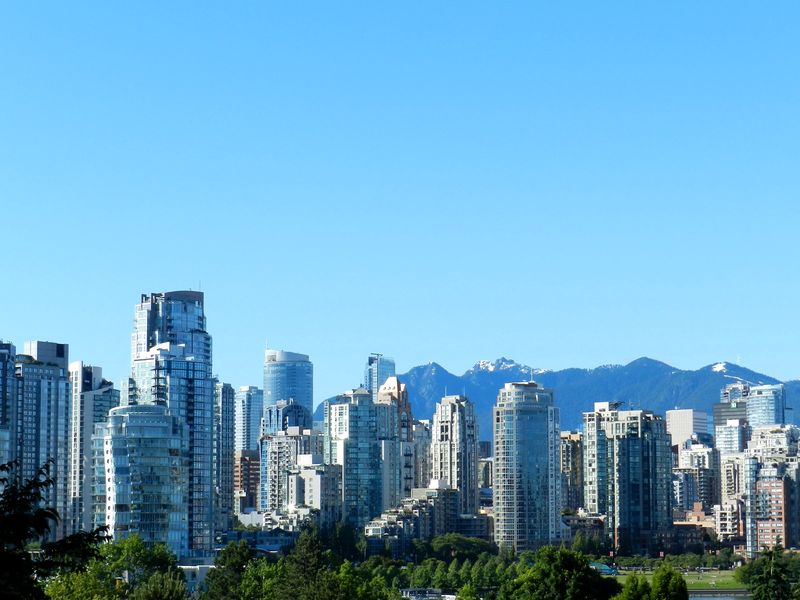 How move to Canada to start a business? How move to Canada to start a business?