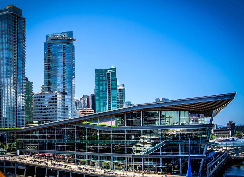 How start a business with no money in Canada? How start a business with no money in Canada?