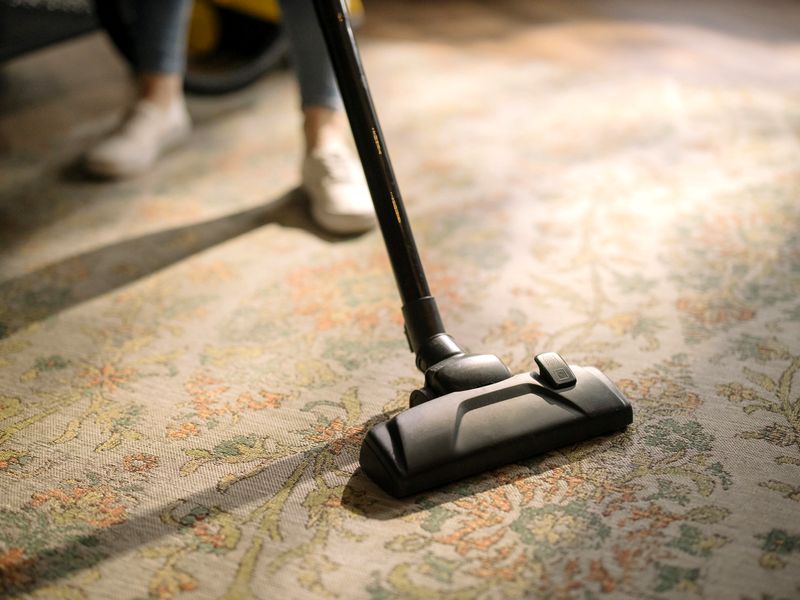 What is the easiest and fastest way to clean carpet? What is the easiest and fastest way to clean carpet?