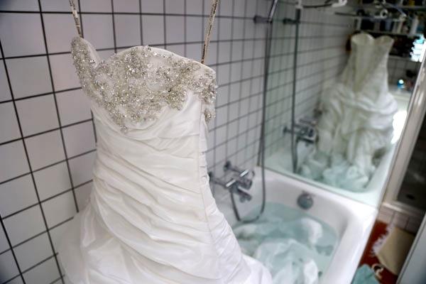 DIY: Wie man sein Brautkleid reinigt