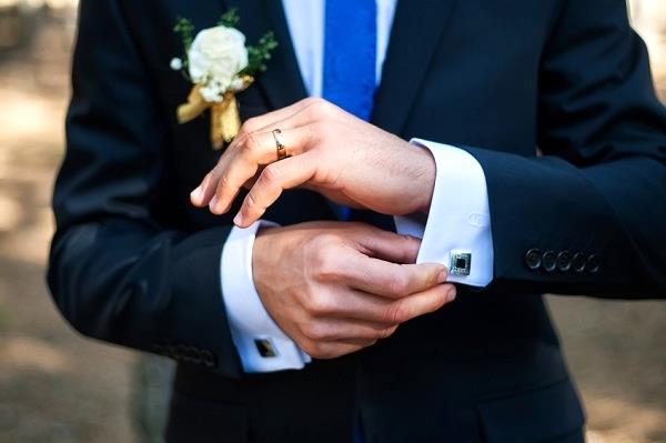 Finden Sie die richtige Hochzeitsband für Ihren Mann