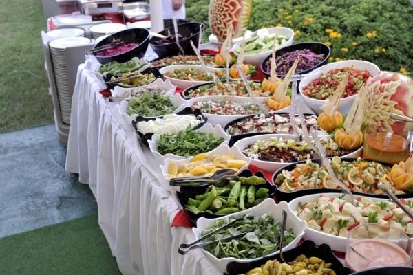 Outdoor-Hochzeiten und Ihr Essen