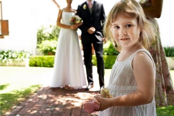 Incorporar a los niños en su ceremonia de boda