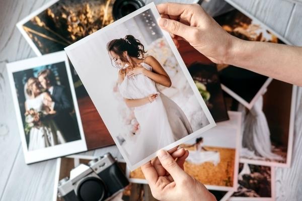 Formas creativas de mostrar fotos de bodas