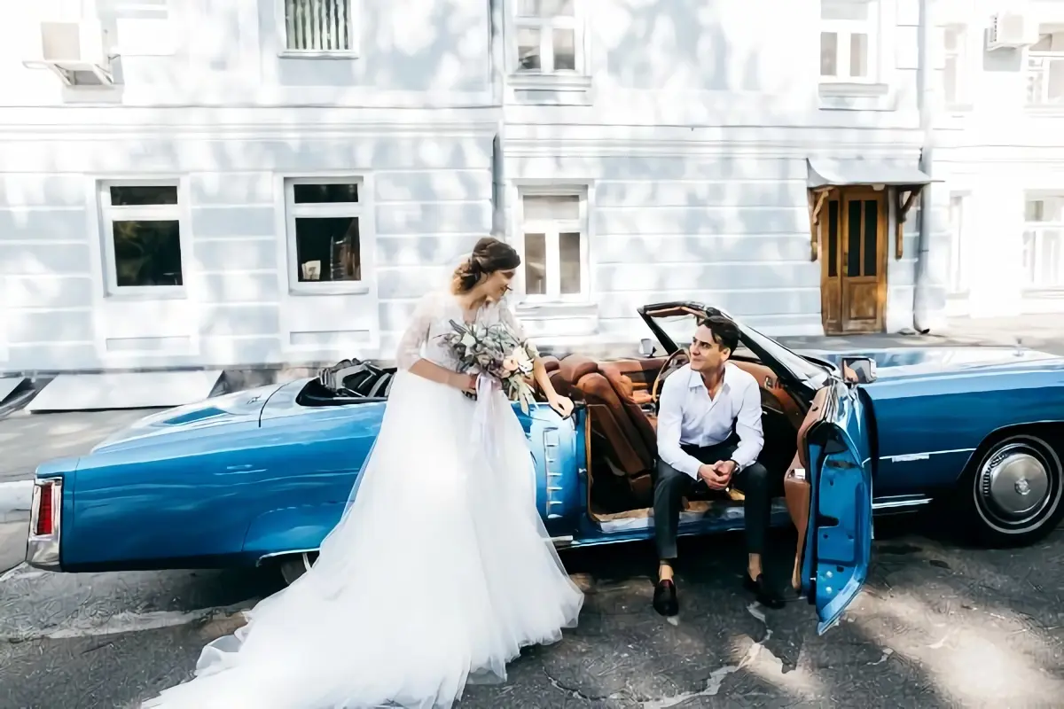 Wie Sie die Pantone-Farbe 2021 in Ihrer Hochzeit verwenden