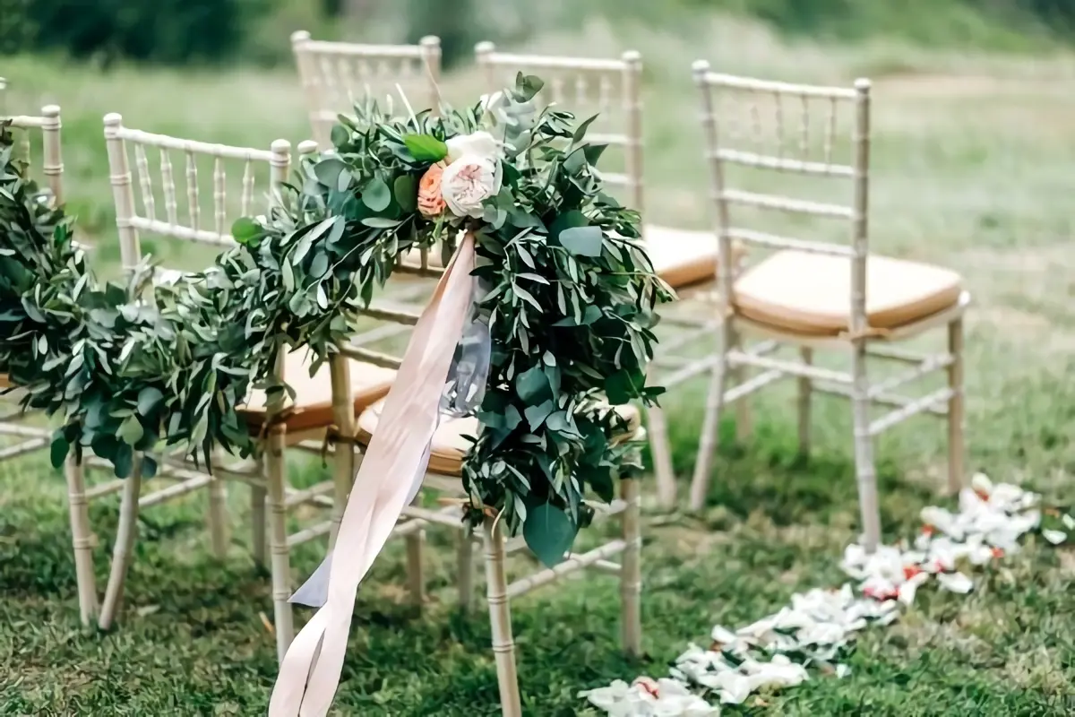 10 unerwartete Wege, wie Sie Blumen für Ihre Hochzeit benötigen können